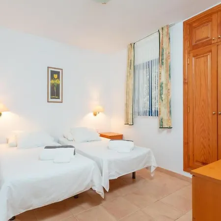 Mariposa Villa *
