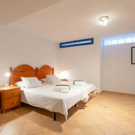 Mariposa Villa *